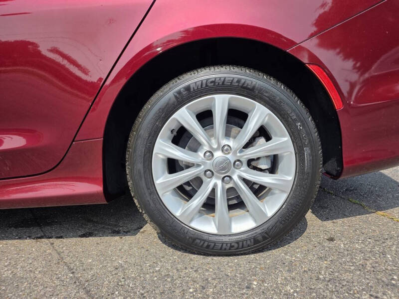 2016 Chrysler 200 C