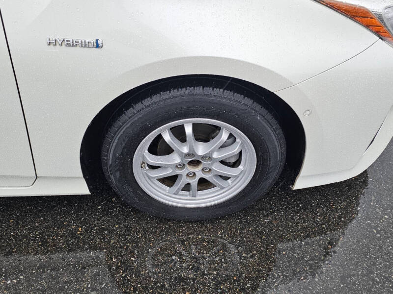 2017 Toyota Prius Four