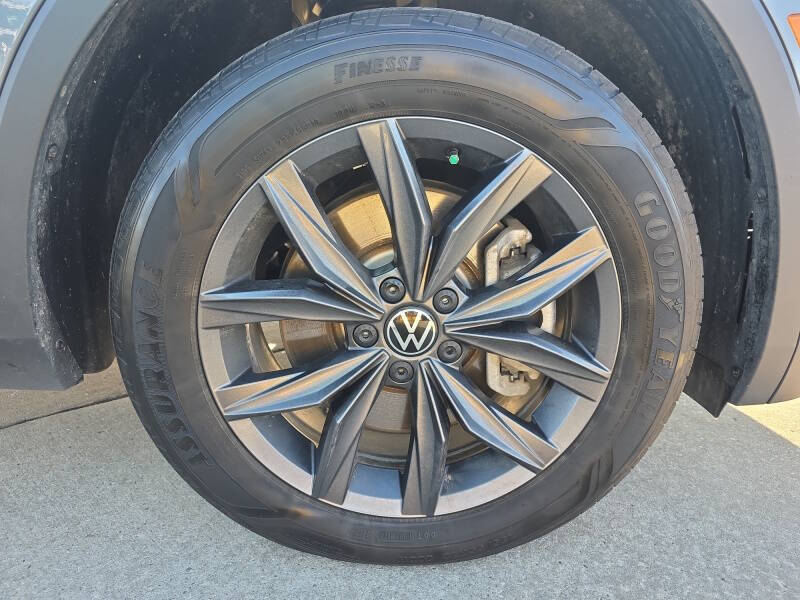 2023 Volkswagen Tiguan SE