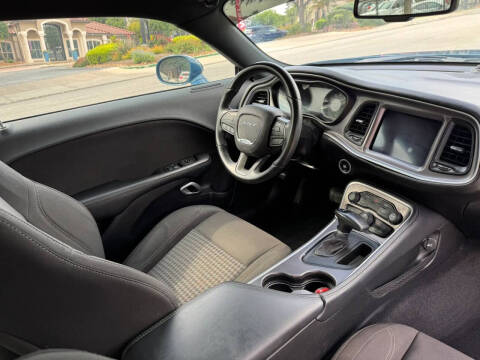 2020 Dodge Challenger SXT