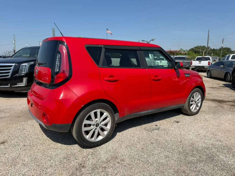 2018 Kia Soul +