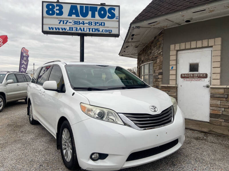 Toyota Sienna's photo