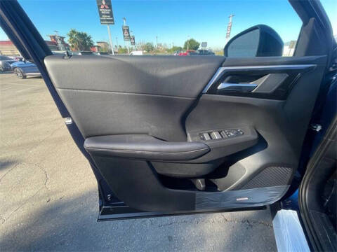 2025 Mitsubishi Outlander PHEV SE