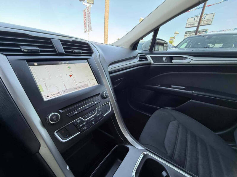 2018 Ford Fusion SE