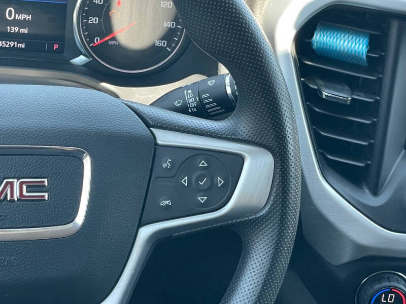 2023 GMC Acadia SLE