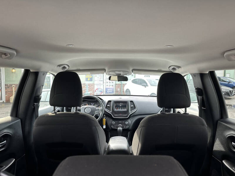 2019 Jeep Cherokee Latitude