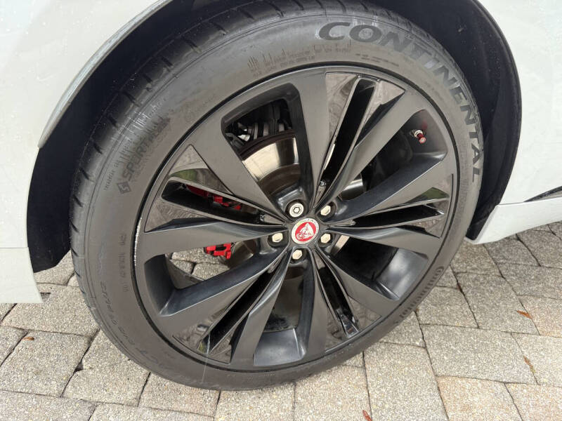 2018 Jaguar F-PACE S