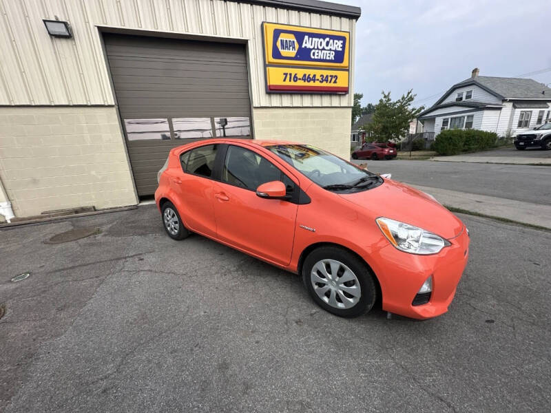 2014 Toyota Prius c Three