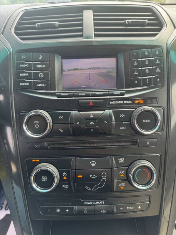 2016 Ford Explorer