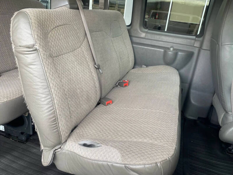 2017 Chevrolet Express LT 3500