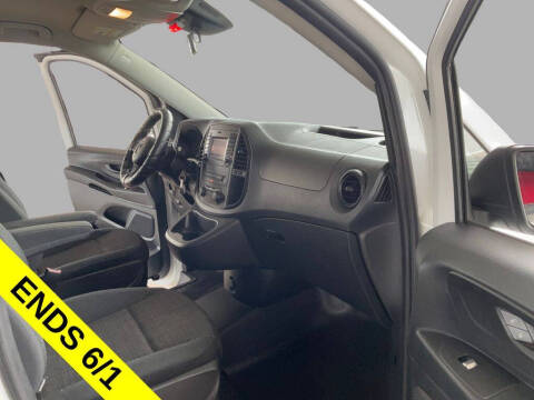2016 Mercedes-Benz Metris Passenger