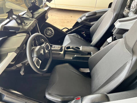 2022 Polaris Slingshot S