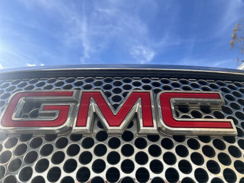 2012 GMC Acadia Denali