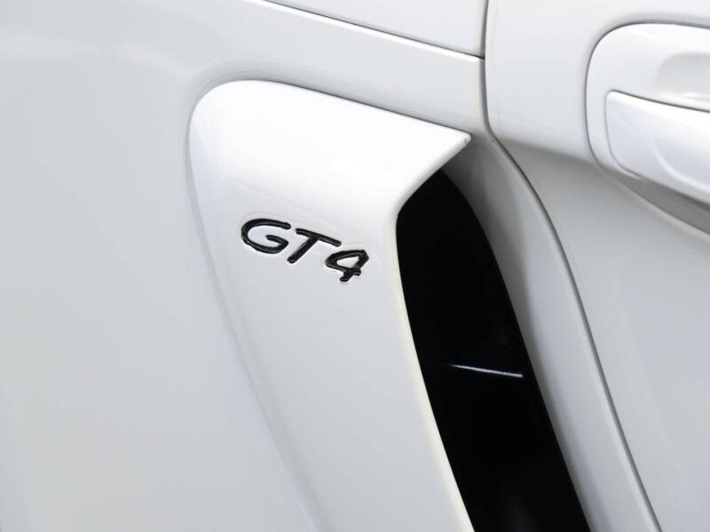 2016 Porsche Cayman GT4