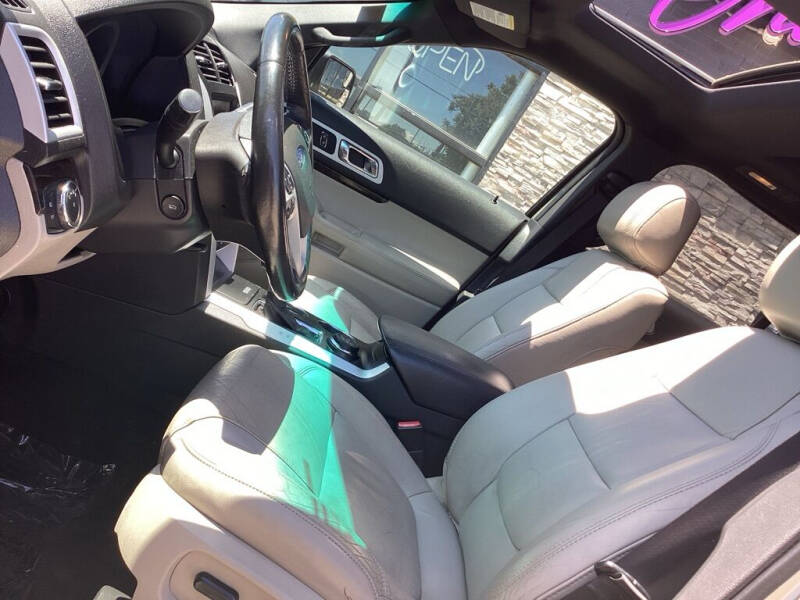 2011 Ford Explorer Limited
