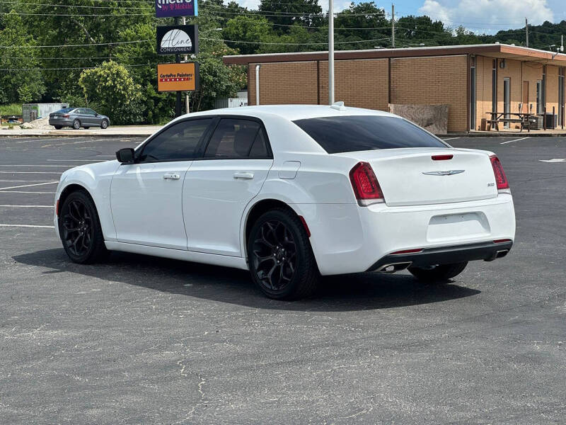 2019 Chrysler 300 Touring