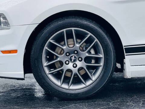 2014 Ford Mustang V6 Premium