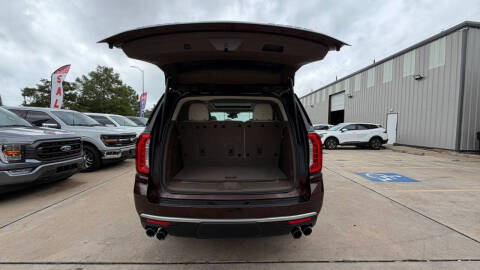 2023 GMC Yukon Denali