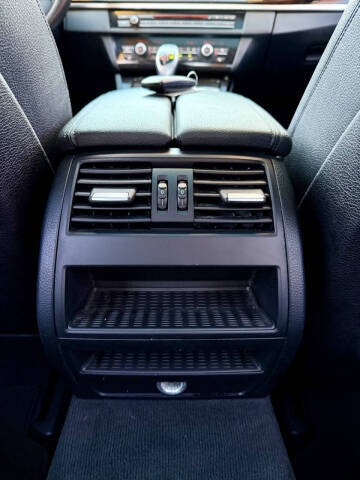 2016 BMW 5 Series 528i