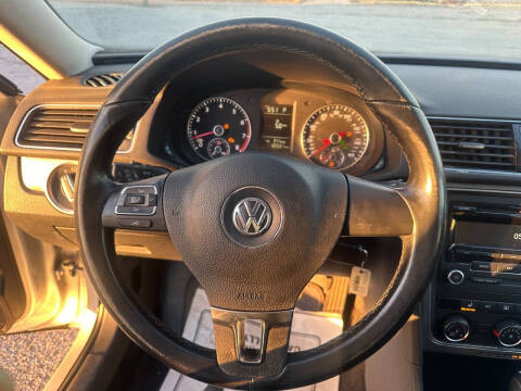 2015 Volkswagen Passat 1.8T Wolfsburg Edition
