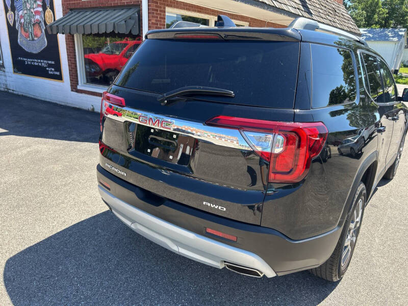 2023 GMC Acadia SLE