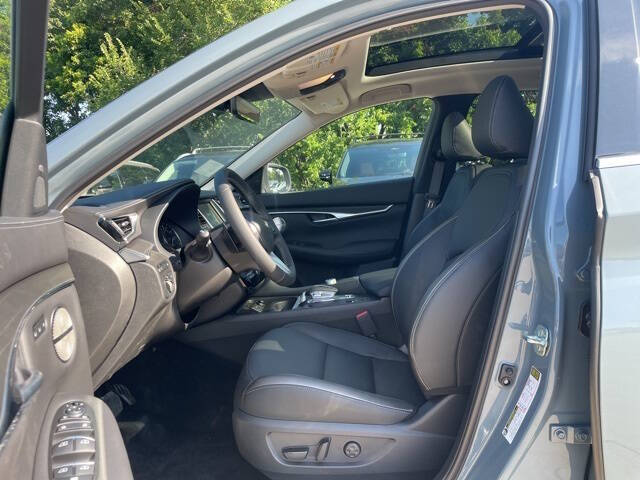 2025 Infiniti QX50 Luxe