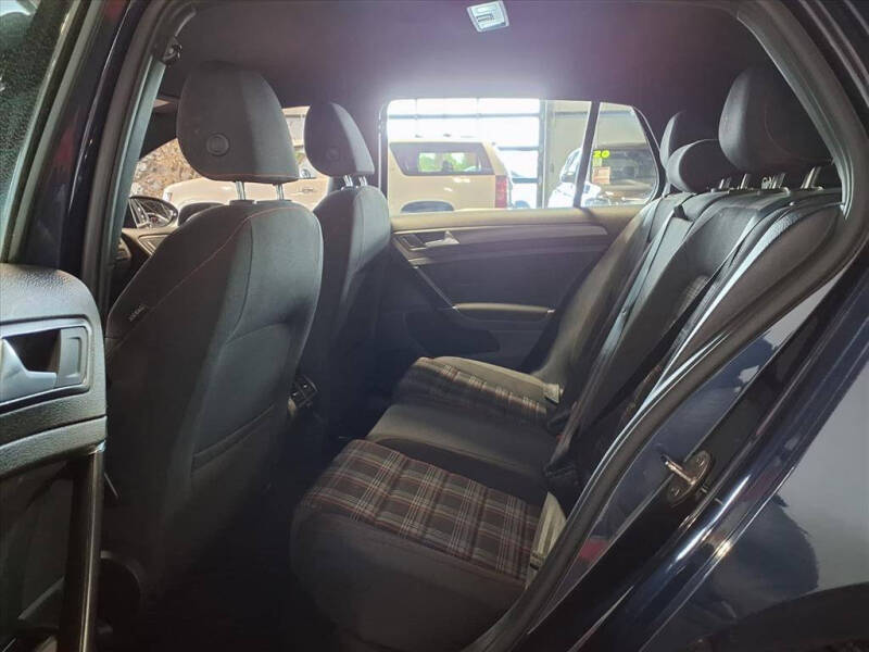 2018 Volkswagen Golf GTI S