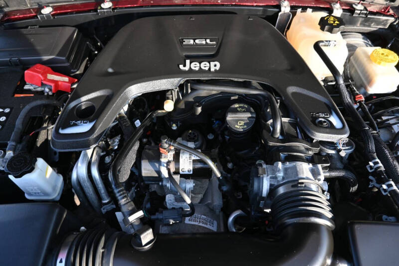 2021 Jeep Wrangler Unlimited Sahara Altitude