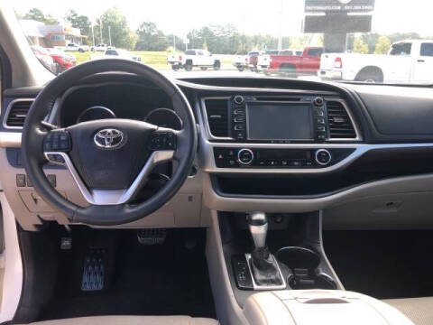 2016 Toyota Highlander Limited