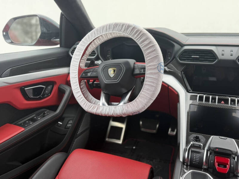 2020 Lamborghini Urus