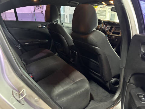 2012 Dodge Charger SE