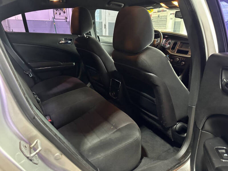 2012 Dodge Charger SE