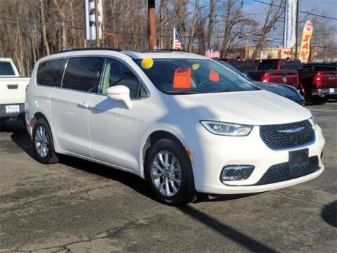 2022 Chrysler Pacifica Touring L