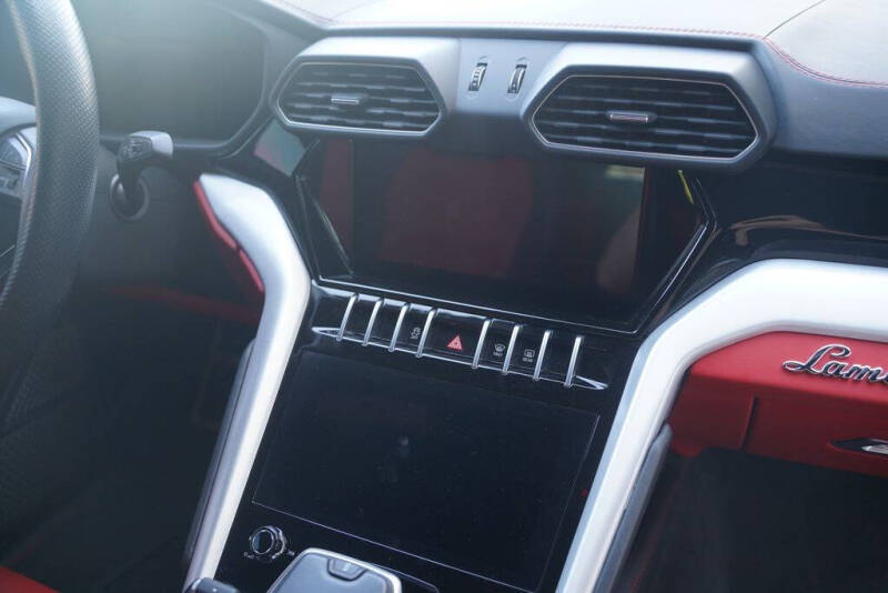 2020 Lamborghini Urus
