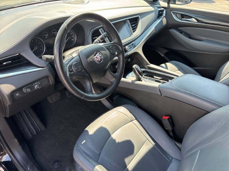 2021 Buick Enclave Essence