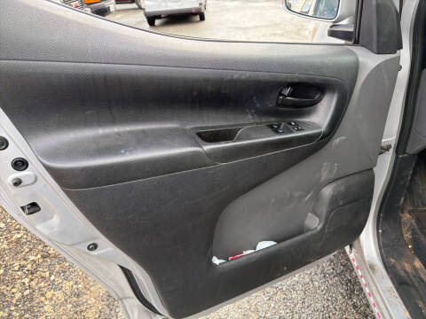 2014 Nissan NV200 SV