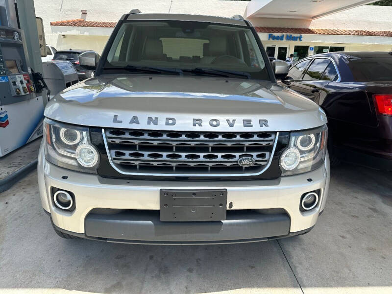 2016 Land Rover LR4 Base photo 11