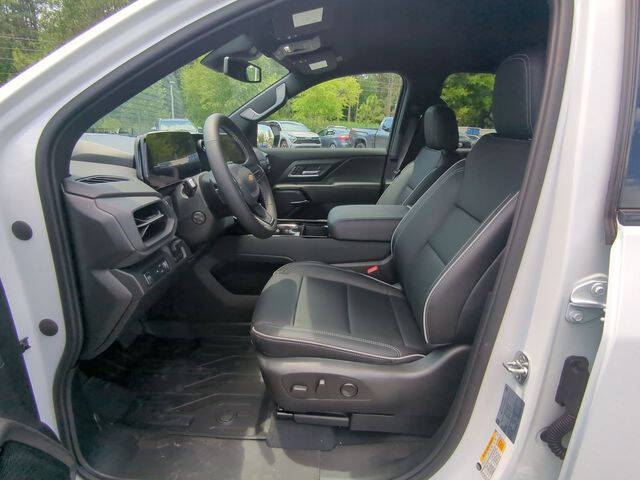 2025 Chevrolet Silverado EV LT