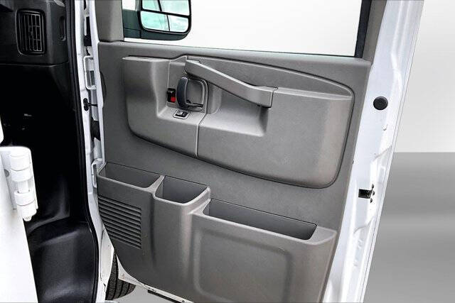 2024 Chevrolet Express 2500