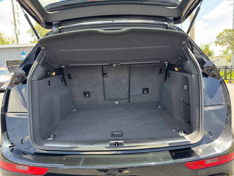 2014 Audi SQ5 3.0T quattro Premium Plus