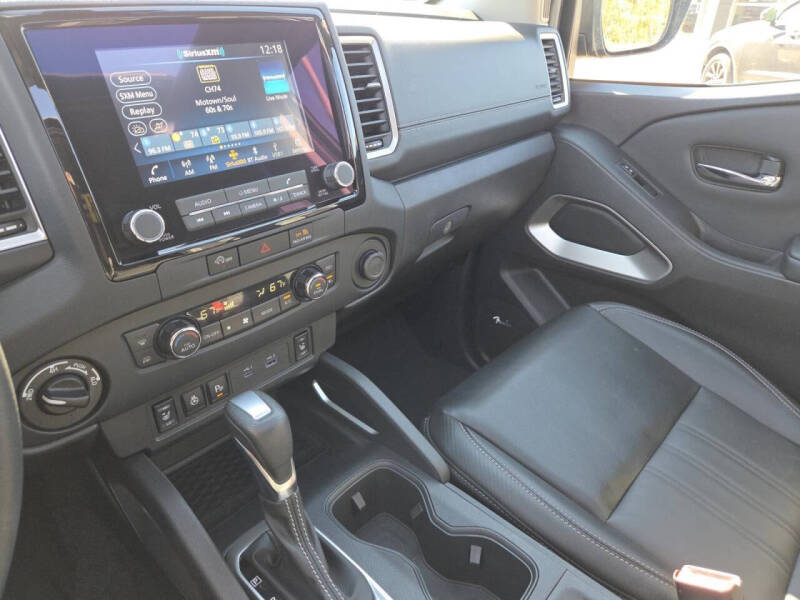 2023 Nissan Frontier SV