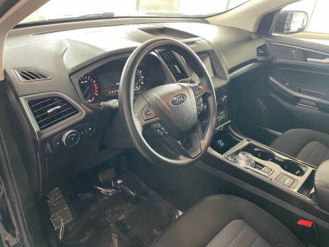 2020 Ford Edge SE