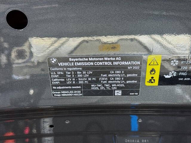 2022 BMW 3 Series 330e