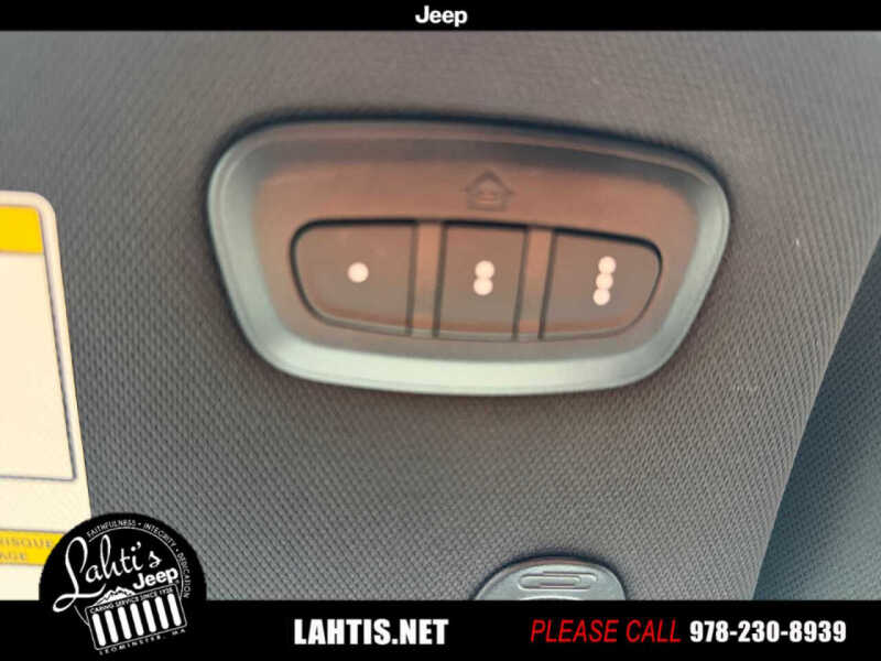 2022 Jeep Compass (Red) Edition