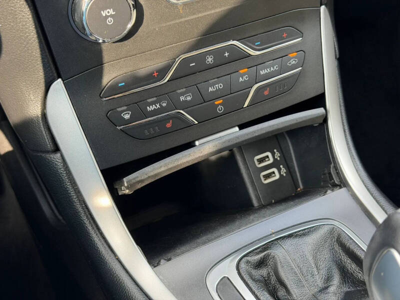 2017 Ford Edge SEL