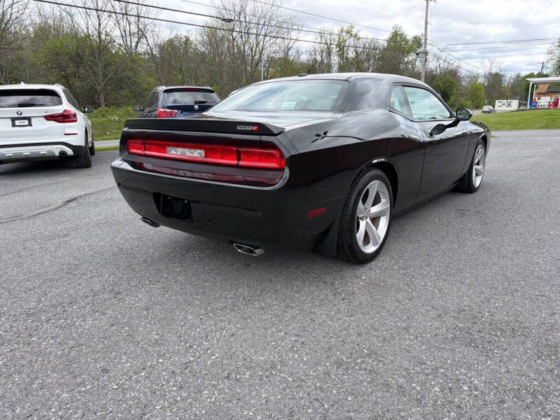 2009 Dodge Challenger SRT8