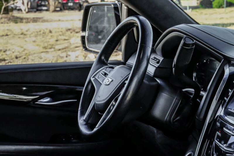 2016 Cadillac Escalade Platinum