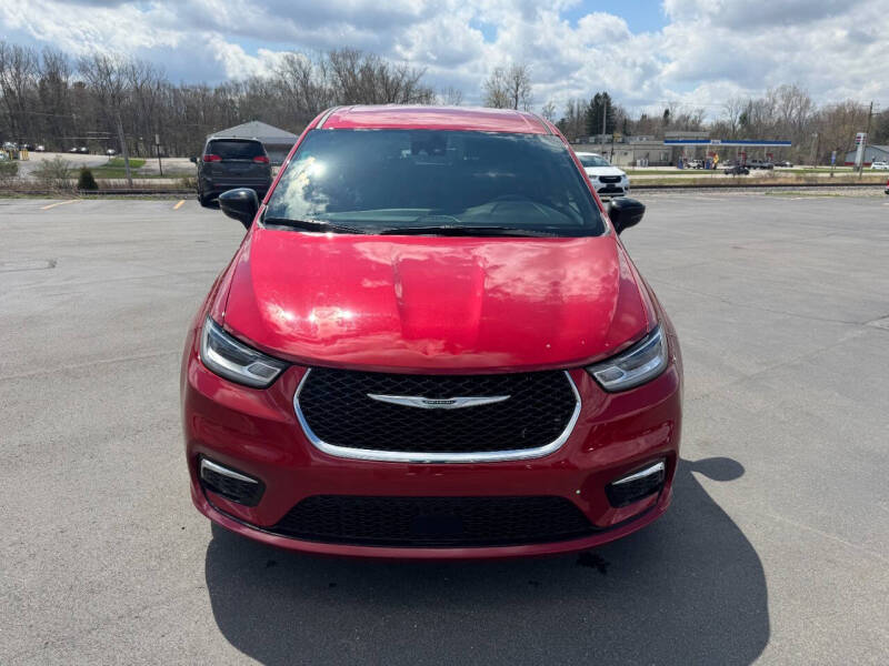 2025 Chrysler Pacifica Select