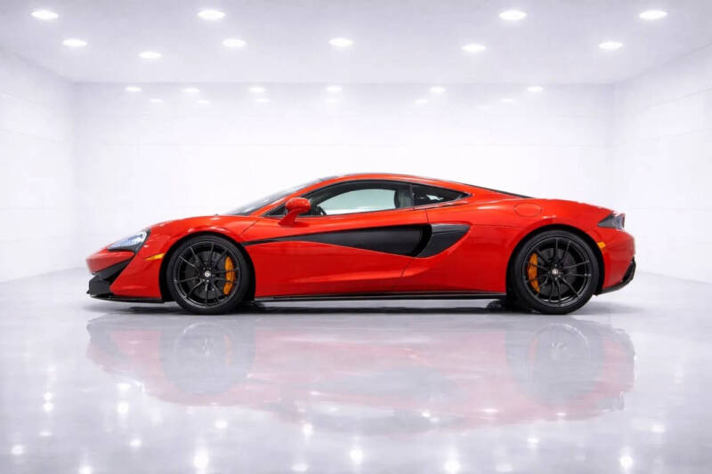 2017 McLaren 570GT