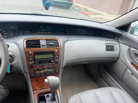 2004 Toyota Avalon XLS